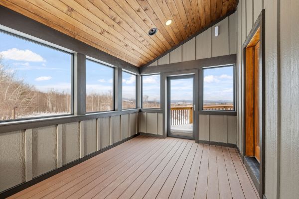 Cost of Porch Ceiling Installation in Torrance
