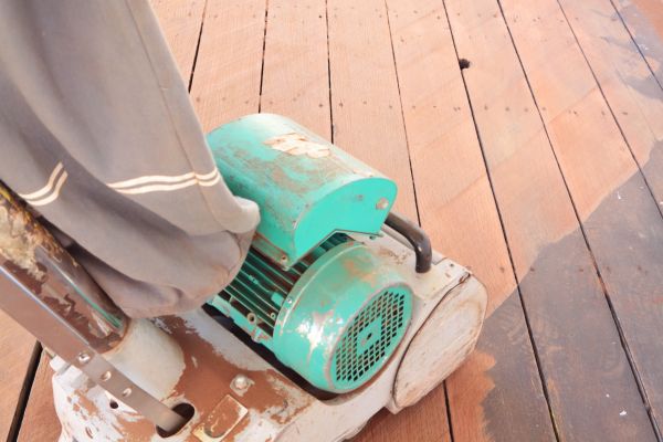 Cost of Cedar Deck Sanding in Torrance